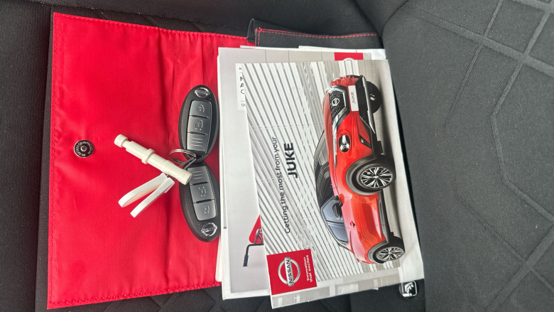 Nissan Juke 1.0 DiG-T Tekna 5dr Petrol Hatchback